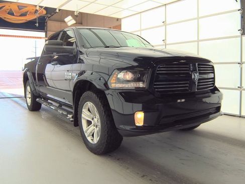 Used 2017 RAM 1500 Sport image 3