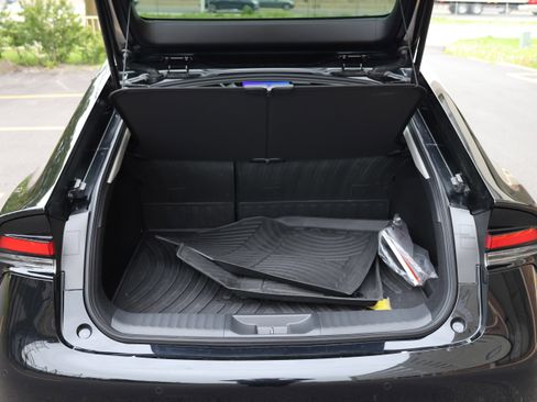 Used 2025 Toyota Prius AWD image 6
