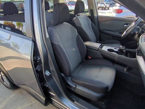 Used 2023 Nissan Rogue SV FWD image 26