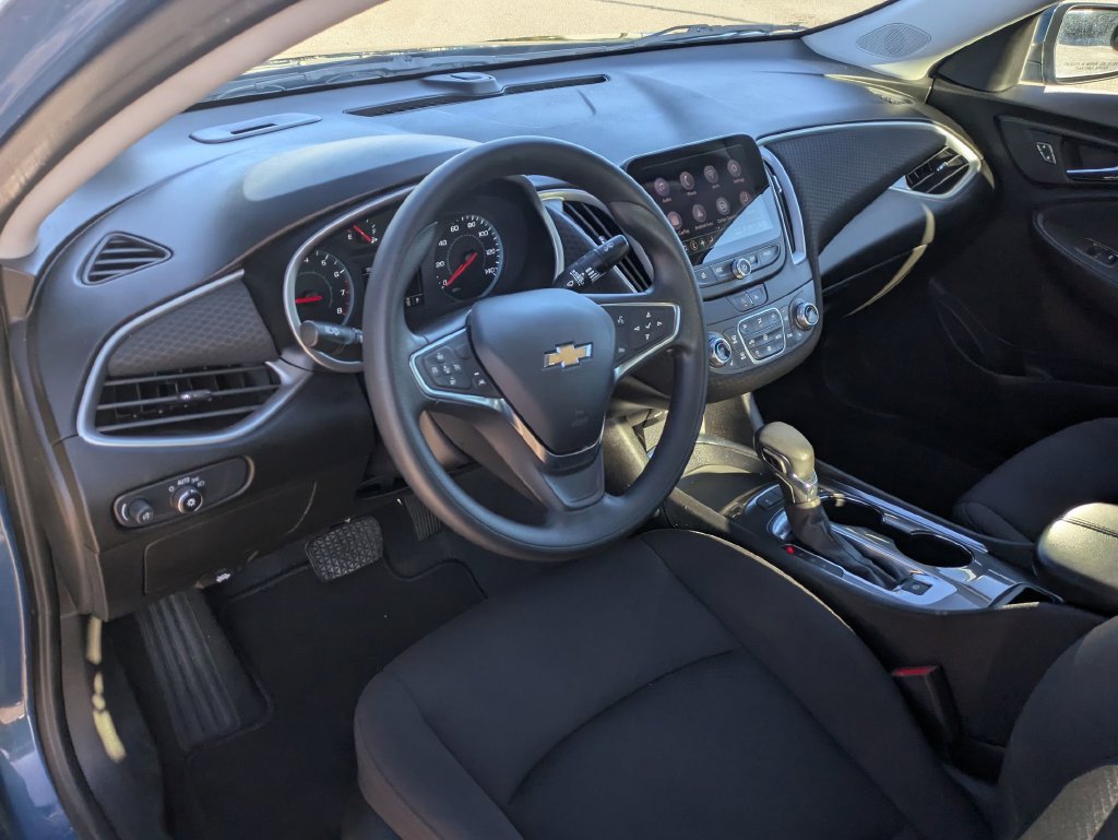 Used 2024 Chevrolet Malibu LT FWD image 34