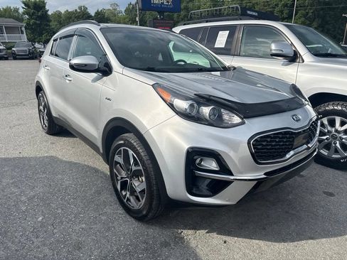 Used 2020 Kia Sportage EX w/ Option Group 15 AWD/4WD image 2