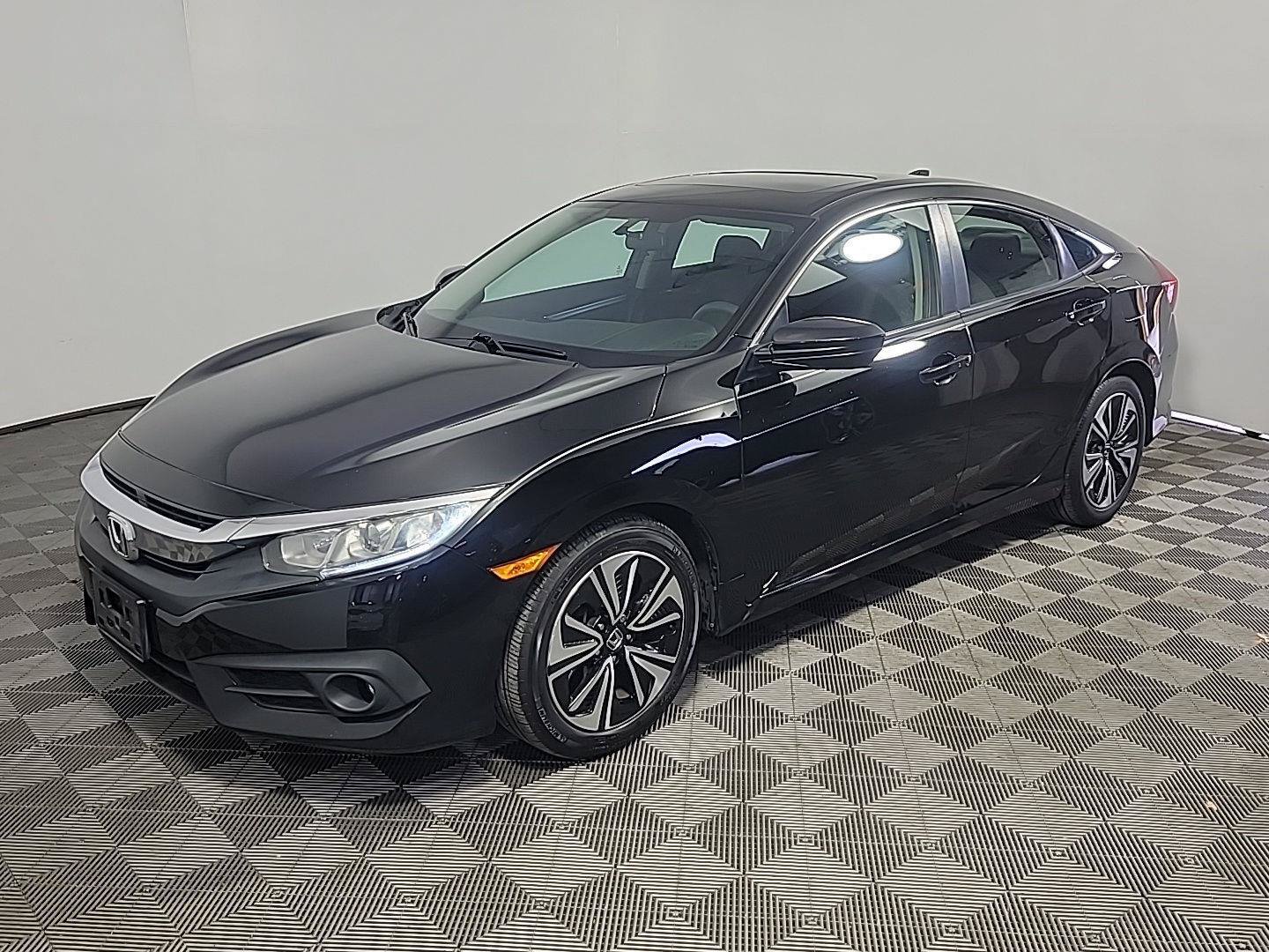 Used 2016 Honda Civic EX-T image 11