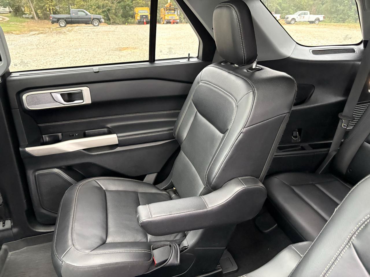 Used 2021 Ford Explorer Limited w/ Hybrid Equipment Group 310A AWD/4WD image 32