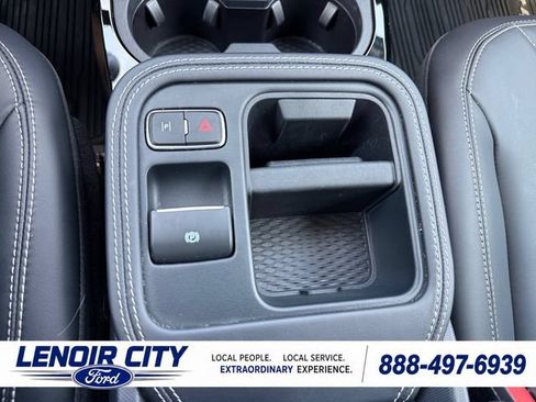 Used 2025 Ford Mustang Mach-E Select w/ Comfort Package Lite AWD/4WD image 28