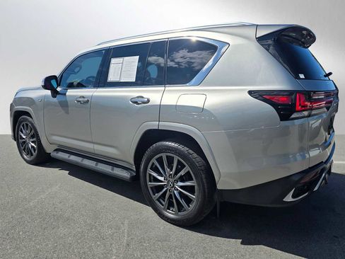 Used 2023 Lexus LX 600 F Sport w/ Accessory Package (Z1) AWD/4WD image 3