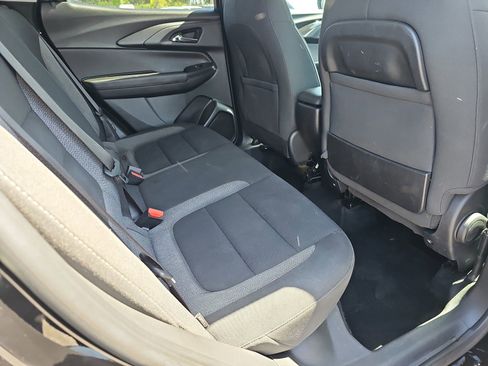 Used 2023 Chevrolet TrailBlazer LT AWD/4WD image 12
