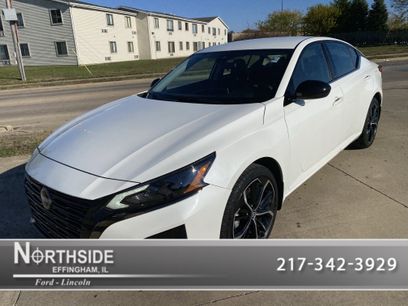 Used 2025 Nissan Altima 2.5 SR