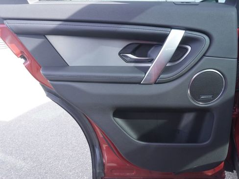 Used 2025 Land Rover Discovery Sport Dynamic SE image 28