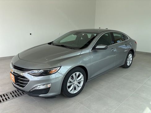 Used 2024 Chevrolet Malibu LT FWD image 1