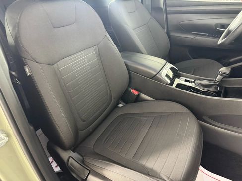 Used 2025 Hyundai Santa Cruz SE AWD/4WD image 31