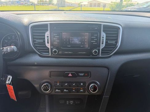 Used 2017 Kia Sportage LX FWD image 17