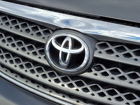 Used 2006 Toyota Corolla CE image 29