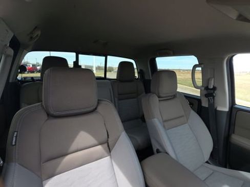 Used 2023 Nissan Frontier SV w/ SV Convenience Package image 30