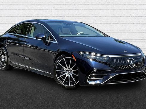 Used 2022 Mercedes-Benz EQS 450+ Sedan image 3