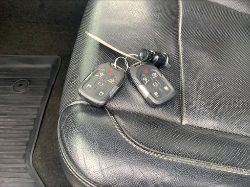 Used 2016 Chevrolet Tahoe LTZ AWD/4WD image 15