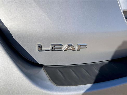 Used 2011 Nissan Leaf w/ Protection Pkg image 7