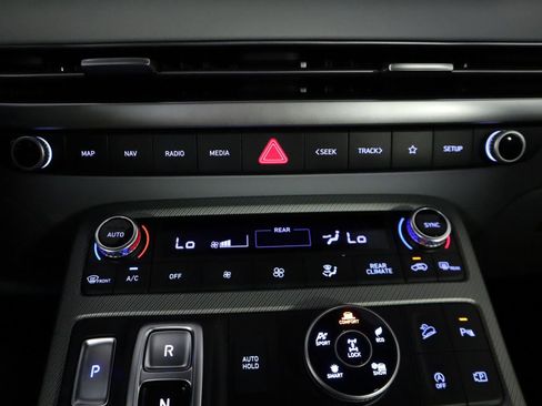 Used 2024 Hyundai Palisade SE image 45