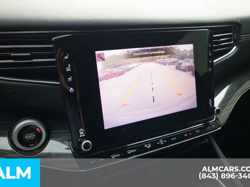 Used 2022 Jeep Wagoneer Series II w/ Premium Group I AWD/4WD image 9