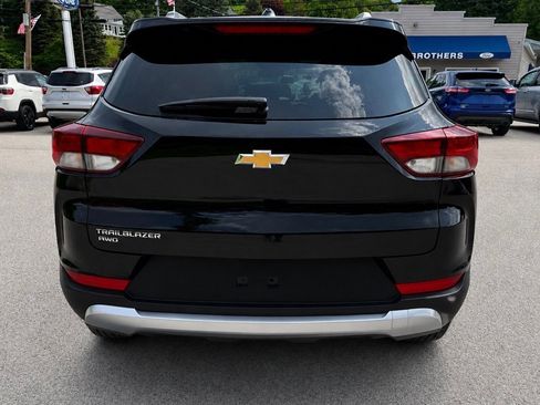 Used 2025 Chevrolet TrailBlazer LT AWD/4WD image 8
