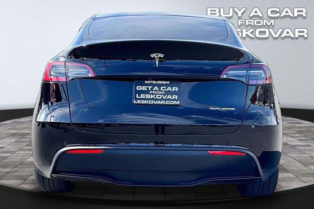 Used 2022 Tesla Model Y Long Range AWD/4WD image 4