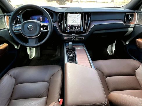 Used 2025 Volvo XC60 T8 Plus w/ Protection Package Premier image 3