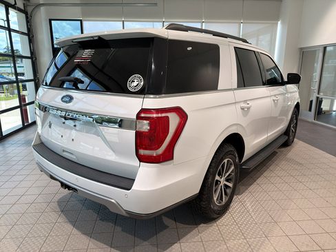 Used 2019 Ford Expedition XLT w/ Equipment Group 201A RWD image 5