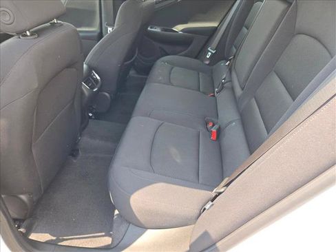 Used 2025 Chevrolet Malibu LT FWD image 19