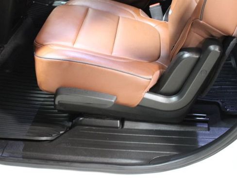 Used 2018 Chevrolet Traverse High Country image 54