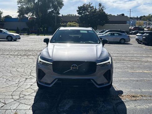 New 2026 Volvo XC60 B5 Ultra w/ Climate Package image 2