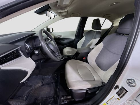 Used 2022 Toyota Corolla LE image 21