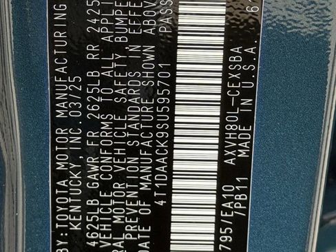 Used 2025 Toyota Camry SE w/ Multimedia Upgrade Package image 32