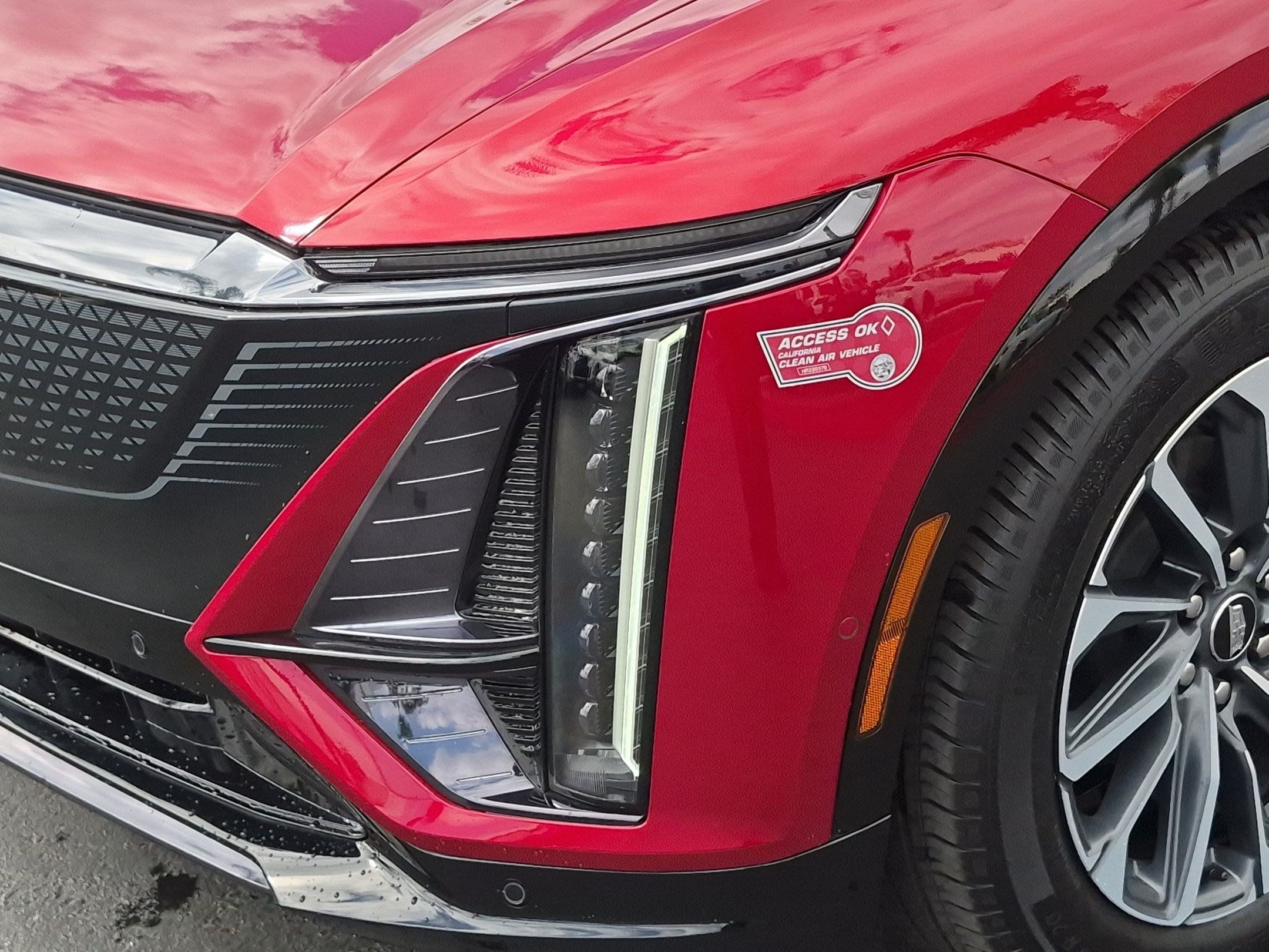 Used 2024 Cadillac Lyriq Sport RWD image 6
