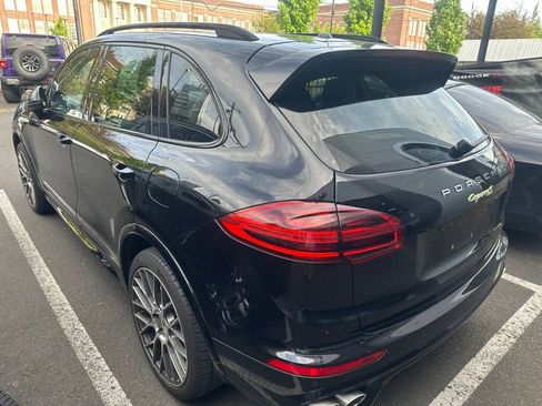 Used 2016 Porsche Cayenne S AWD/4WD image 6
