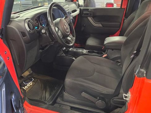 Used 2015 Jeep Wrangler Sport w/ Connectivity Group AWD/4WD image 5