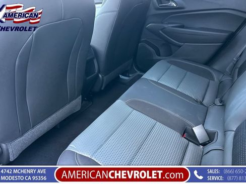 Used 2026 Chevrolet Trax LT w/ Sunroof Package FWD image 15