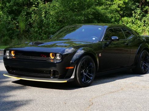 Used 2023 Dodge Challenger R/T Scat Pack RWD image 6