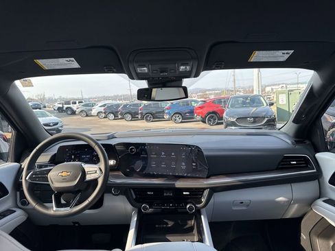 Used 2025 Chevrolet Tahoe Premier image 25