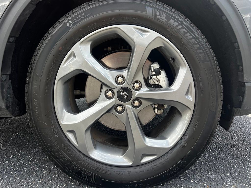 Used 2025 Ford Escape ST-Line Select AWD/4WD image 40