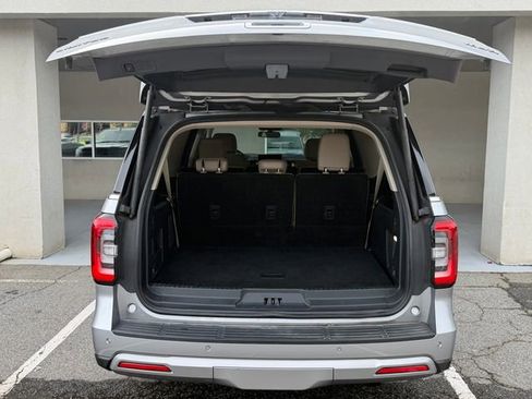 Used 2024 Ford Expedition Max Limited RWD image 8