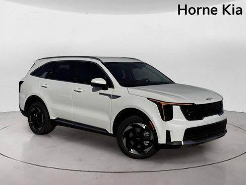 New 2026 Kia Sorento EX FWD image 2