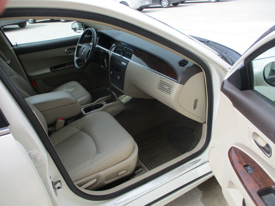Used 2008 Buick LaCrosse CXL w/ Driver Confidence Package FWD image 19