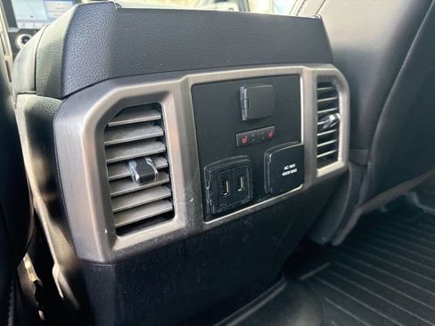 Used 2017 Ford F150 Platinum w/ Equipment Group 701A Luxury image 18