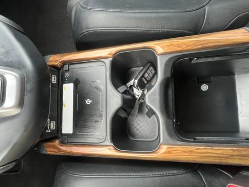 Used 2021 Honda CR-V Touring image 25