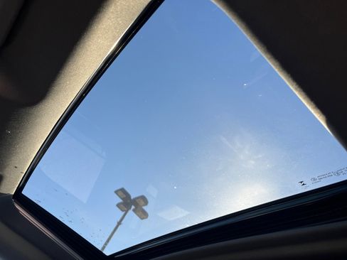 Used 2024 Chevrolet Silverado 2500 LTZ w/ LTZ Plus Package image 33