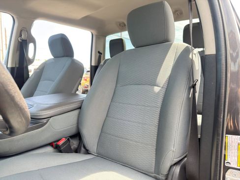 Used 2018 RAM 2500 Tradesman w/ Chrome Appearance Group AWD/4WD image 23