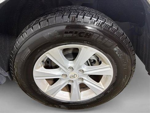 Used 2013 Toyota Highlander Plus FWD image 19