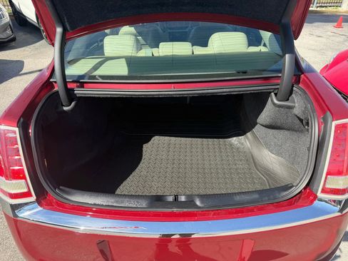 Used 2013 Chrysler 300 image 12