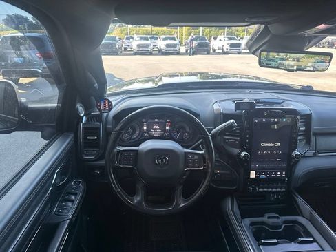 Used 2022 RAM 2500 Limited AWD/4WD image 11