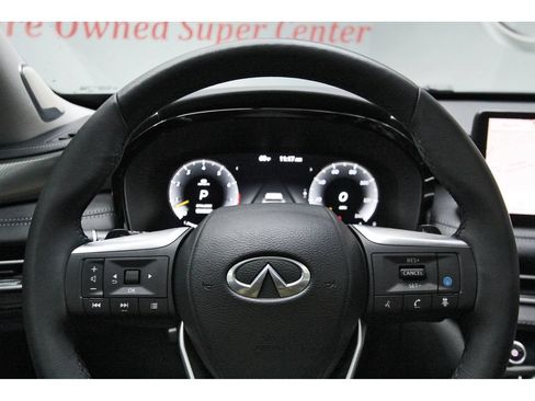 Used 2024 INFINITI QX60 Luxe w/ Performance Audio Package FWD image 17