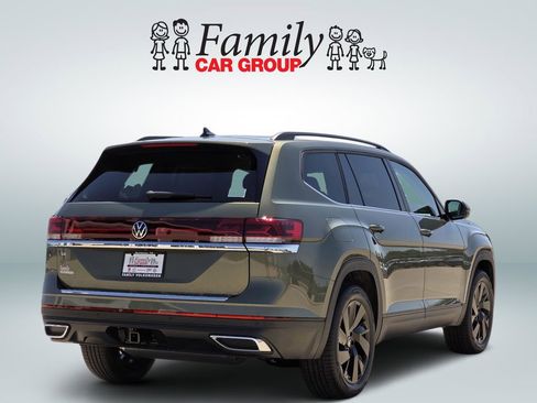 Used 2026 Volkswagen Atlas SE image 4